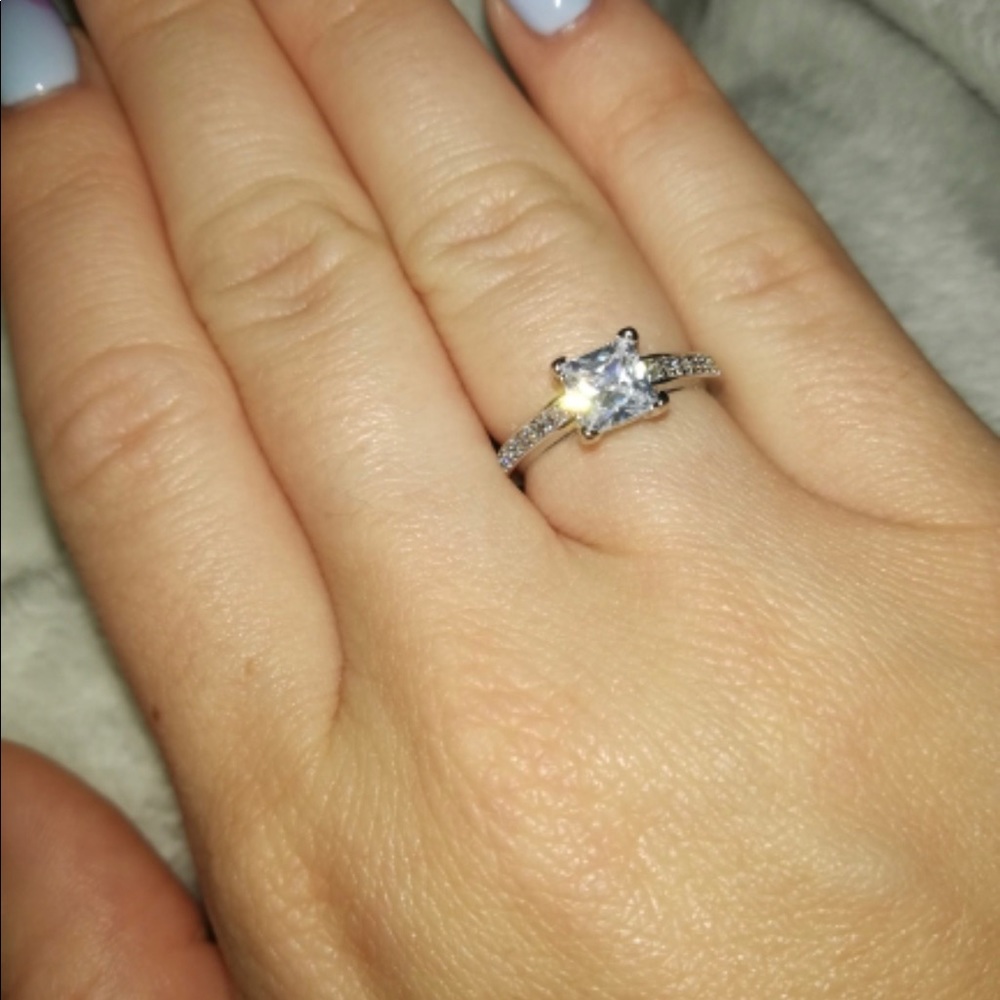 Sterling silver ring - used